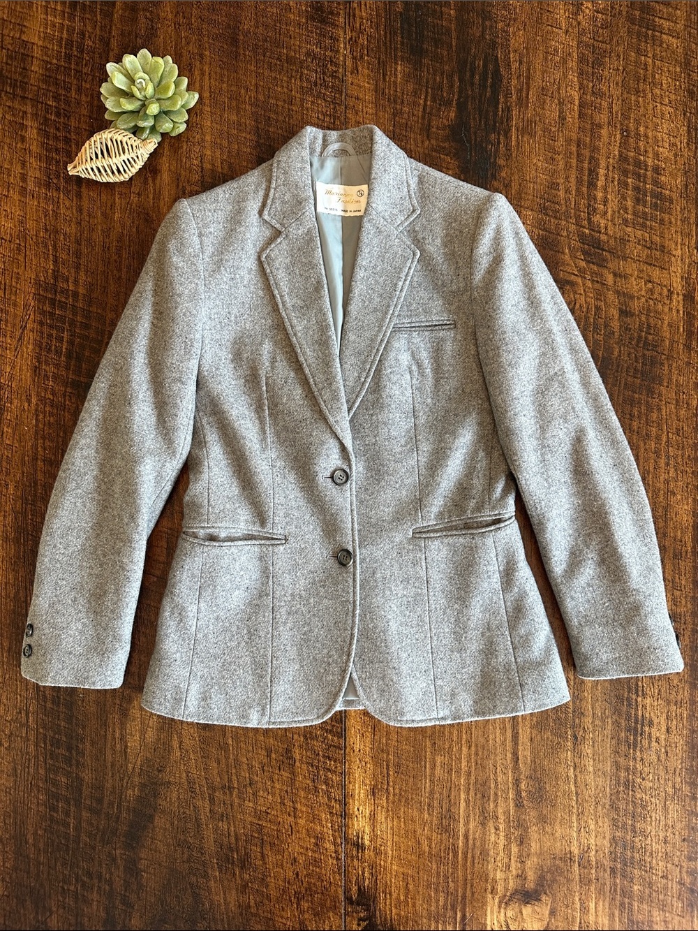 Marianne Fashions | VTG Wool Blend Classic Two Button Blazer Jacket, Size 7/8